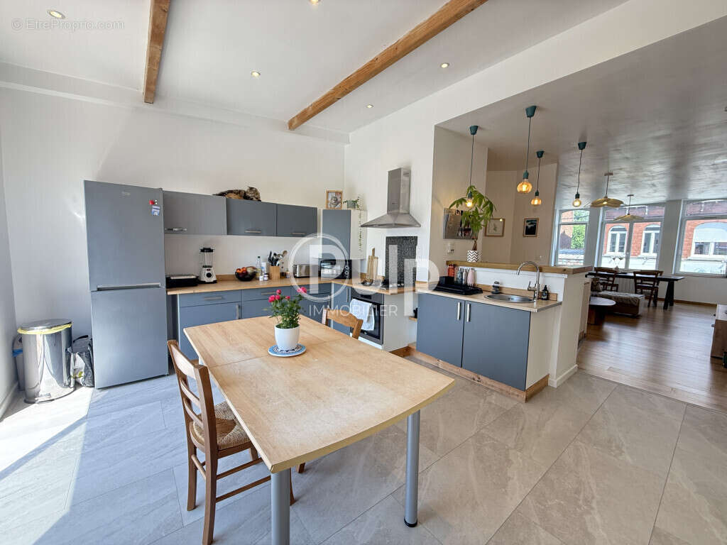 Appartement à ESTAIRES