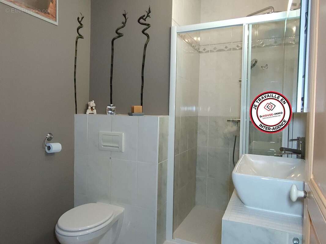 Appartement à FOLLAINVILLE-DENNEMONT