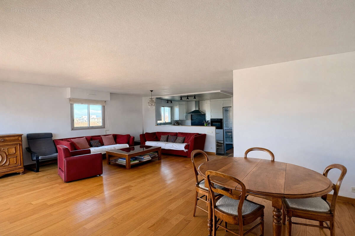 Appartement à MARSEILLE-9E