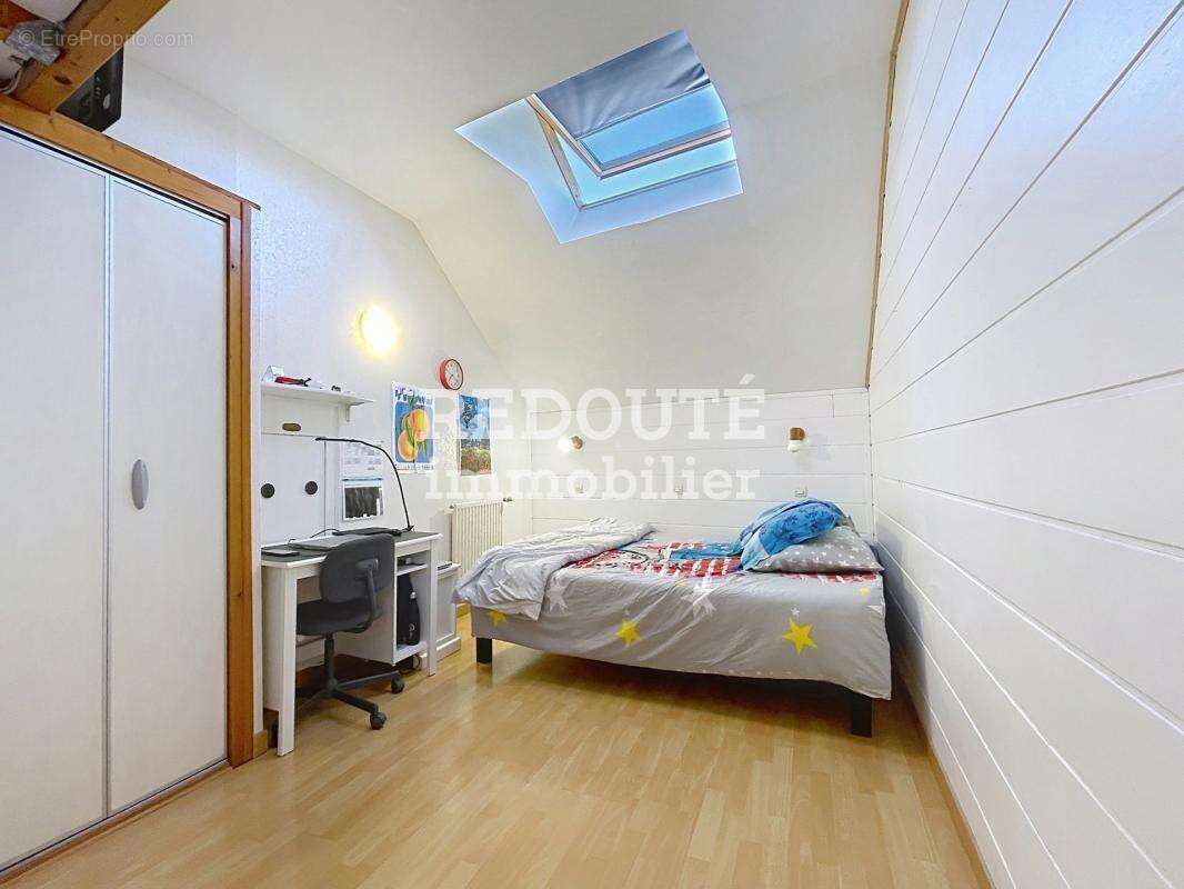 REIMS - À VENDRE - Avenue de LAON - Appartement duplex - photo 14