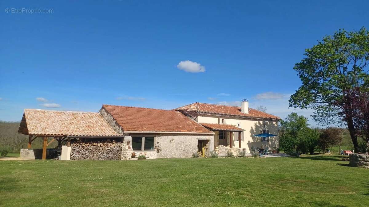 Maison à PUY-L'EVEQUE