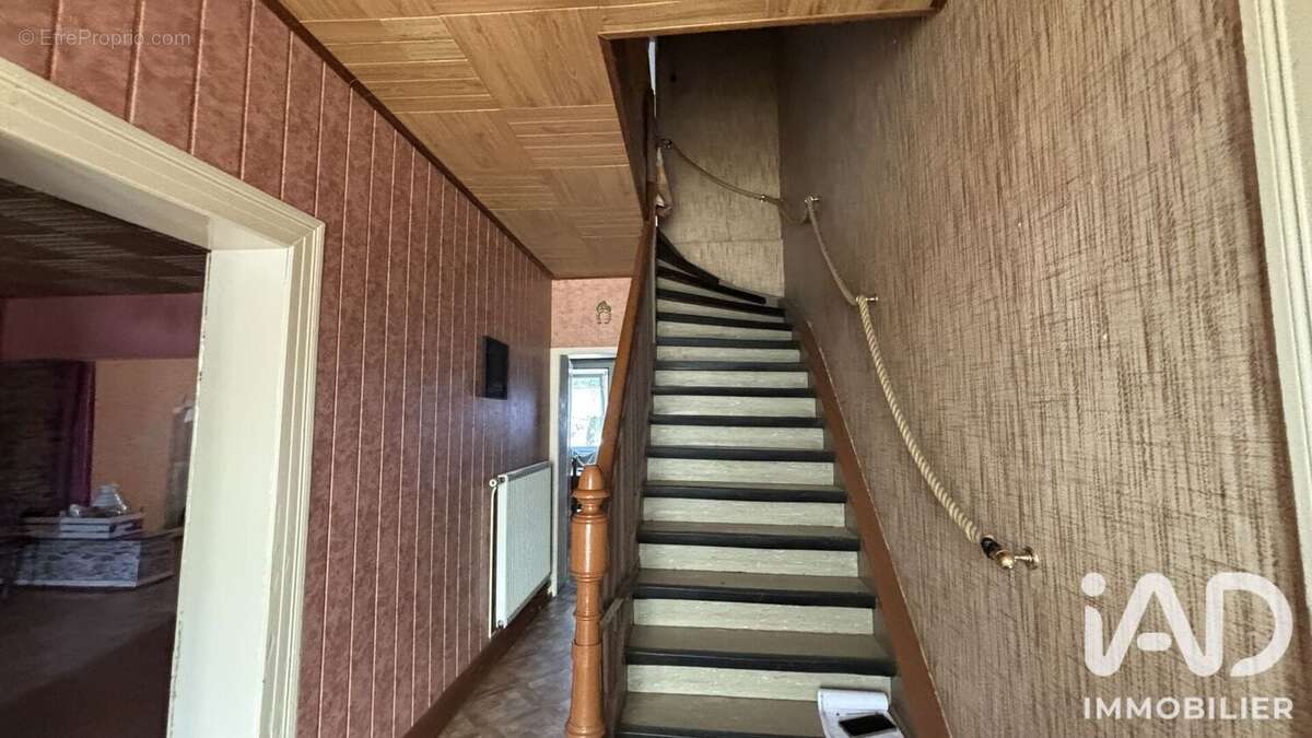 Maison 276 m² à Berling  - photo 5