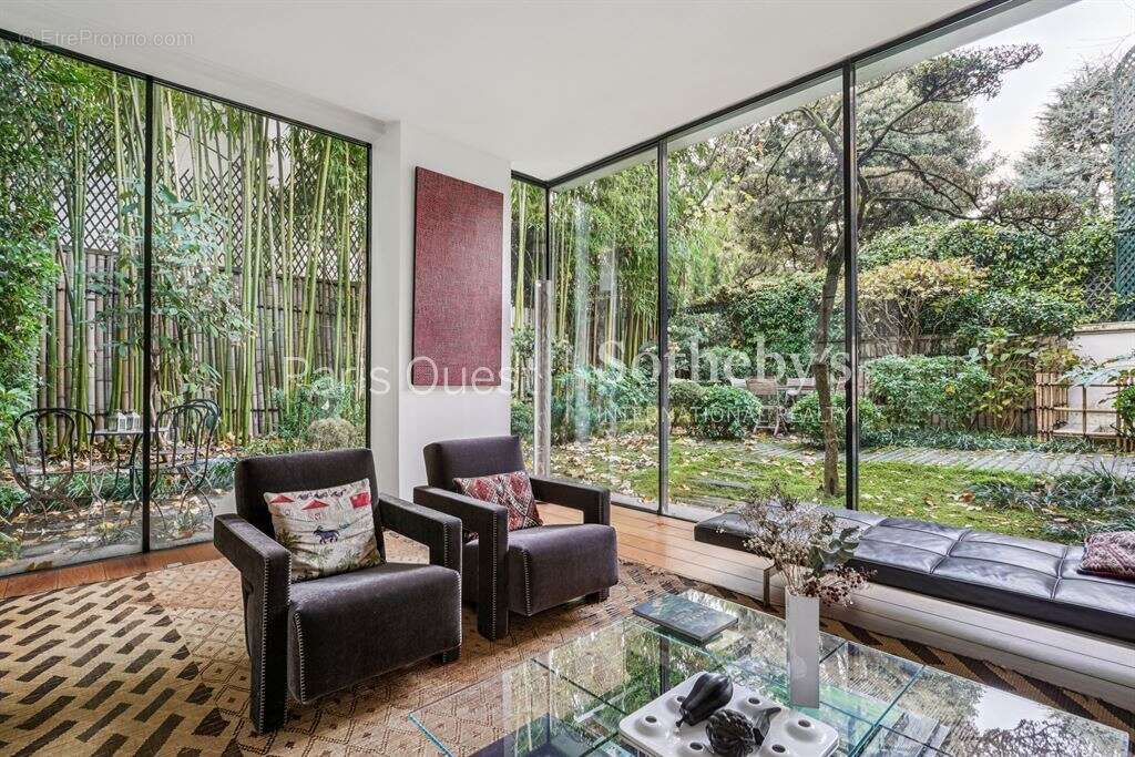 Maison à NEUILLY-SUR-SEINE