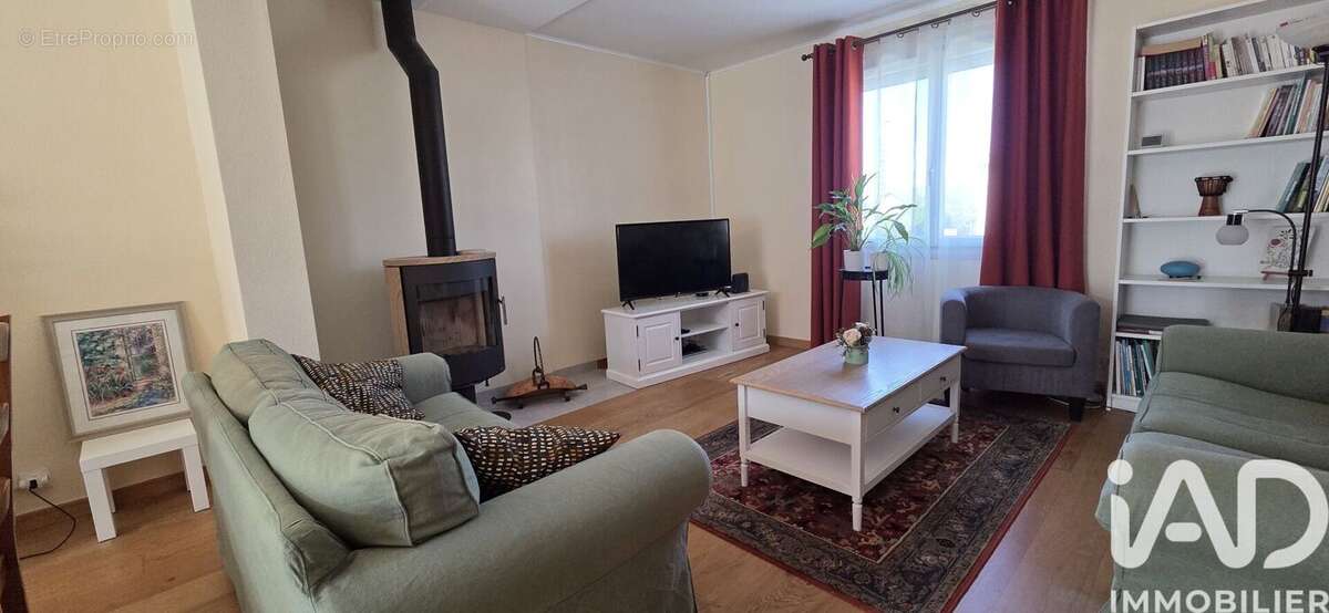 Maison 122 m² à Nuaille  - photo 4