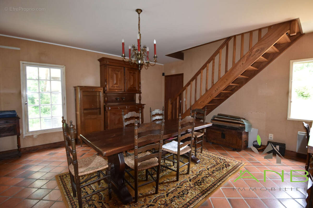 Maison à NONTRON