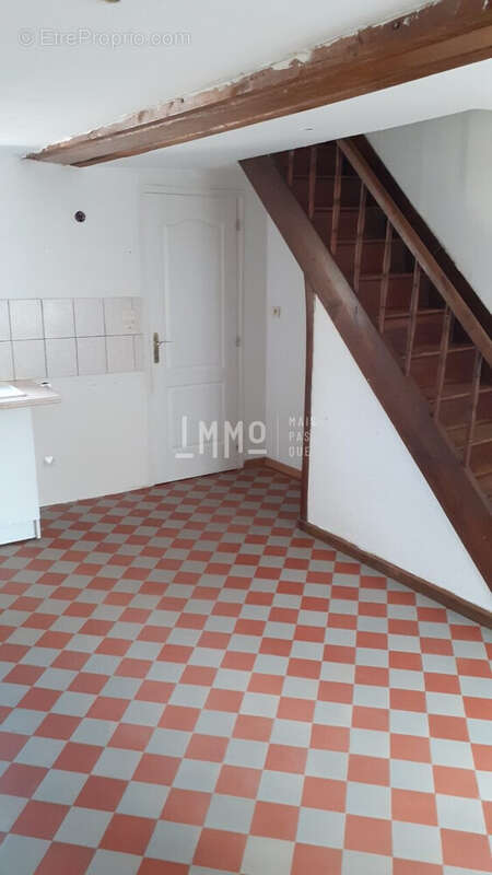 Appartement 201 m² à Coulonge  - photo 2