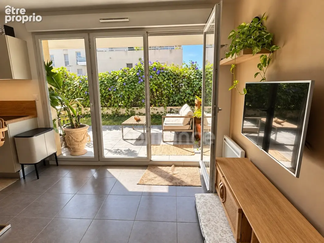 Appartement T3 avec terrasse, jardin et deux stationnements – Centre de Rousset - photo 7