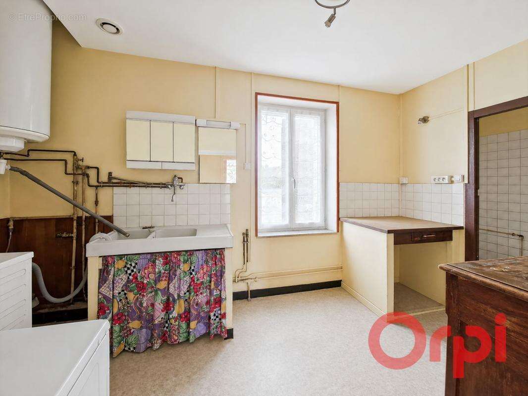 Maison avec grange - Beau potentiel - photo 4