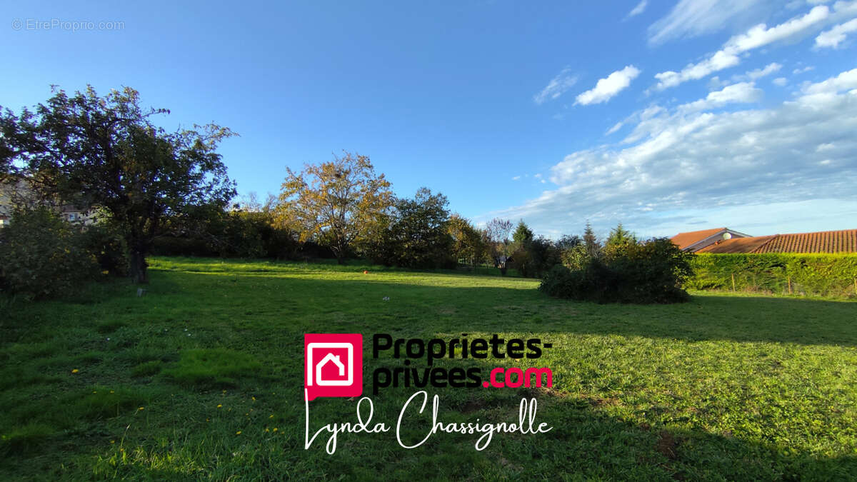 Maison à LA PACAUDIERE