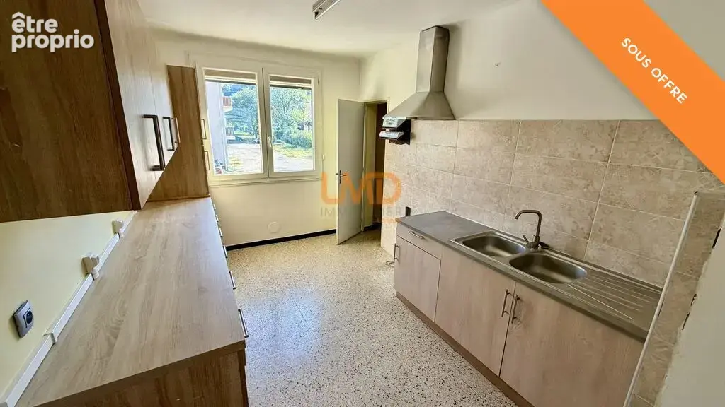 Trans-en-Provence – T2 55 m² – balcon sans vis-à-vis – garage – - photo 5