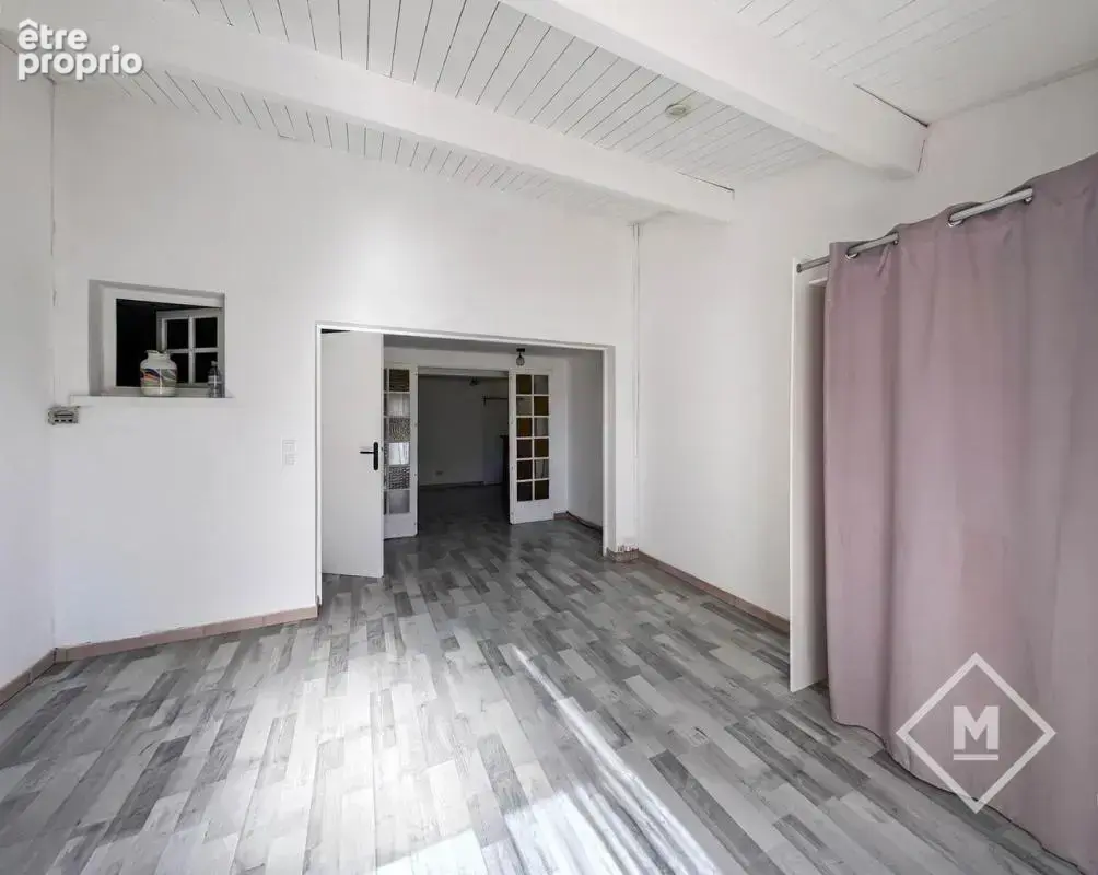 Maison de charme de 180m2 idéalement située à Plan de Cuques - photo 11