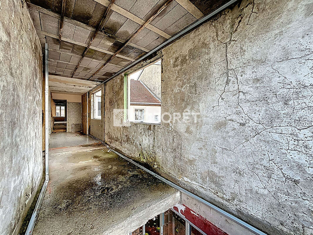 Maison à NEUFCHATEAU