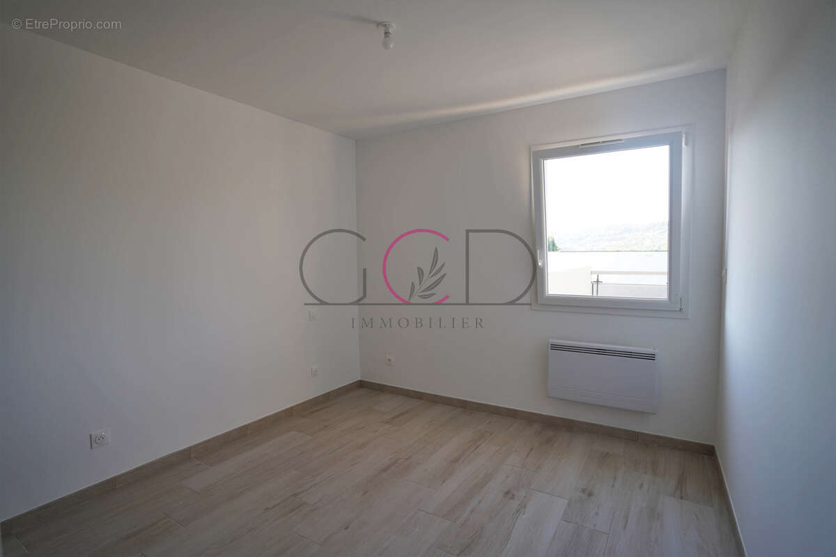 Appartement à VENTABREN