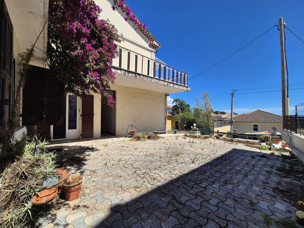Maison à HYERES