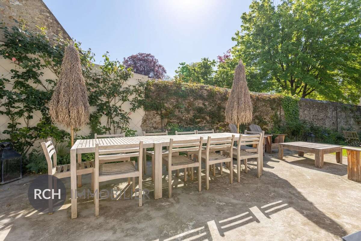 Maison à MONTFORT-L'AMAURY