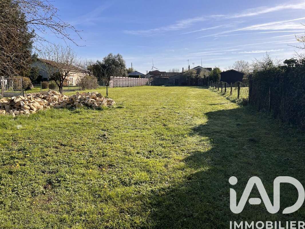Photo 6 - Terrain à SAUZE-VAUSSAIS