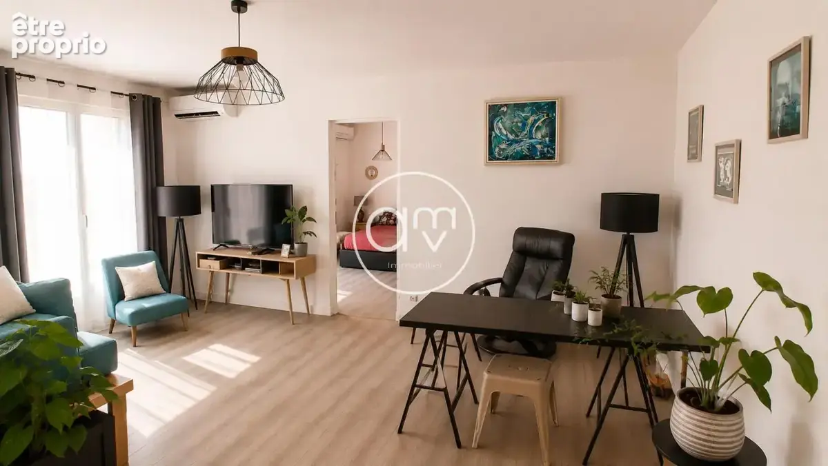 Appartement à HYERES