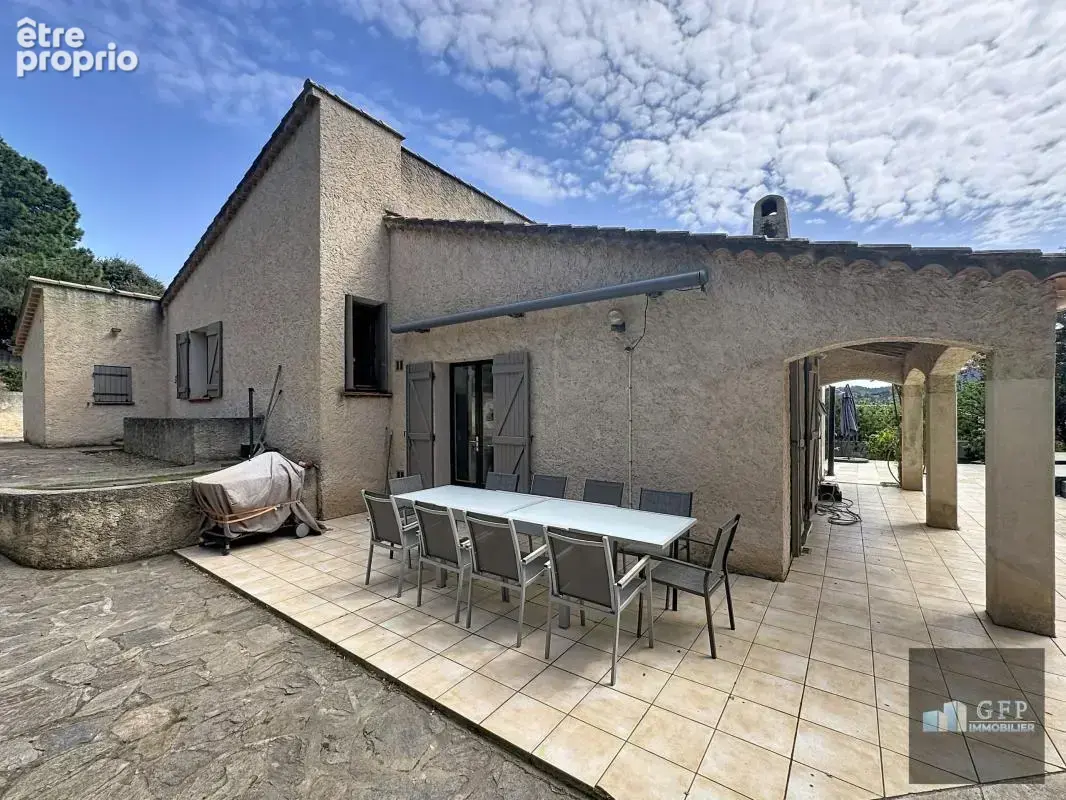 Villa à vendre avec piscine à Bormes-les-Mimosas – Maison 3 chambres avec studio indépendant sur terrain de 1 185 m² - photo 42