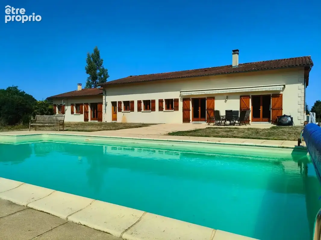 Maison 9 pièces 243 m² à vendre à Cheronnac (87600) - photo 3