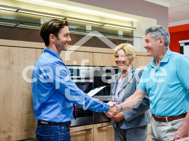 Commerce à LA GRANDE-MOTTE