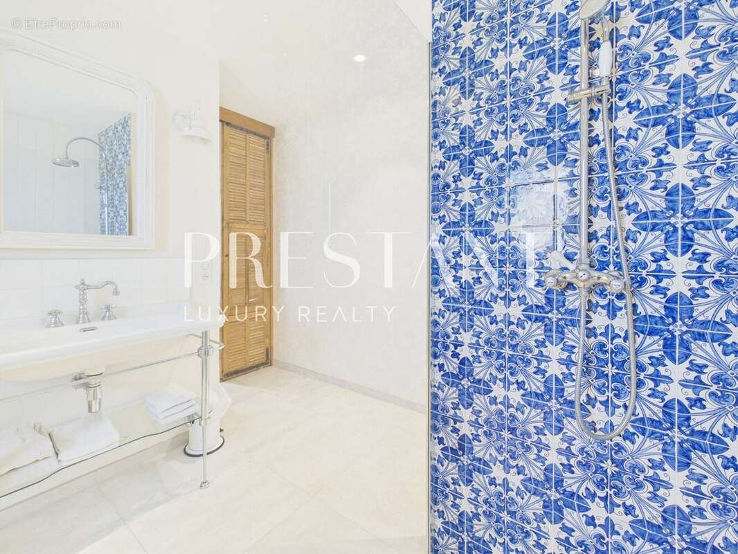 Maison à LARRESSORE