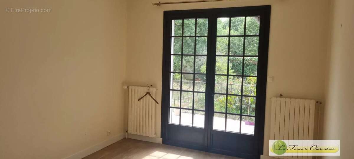 Maison à GOND-PONTOUVRE