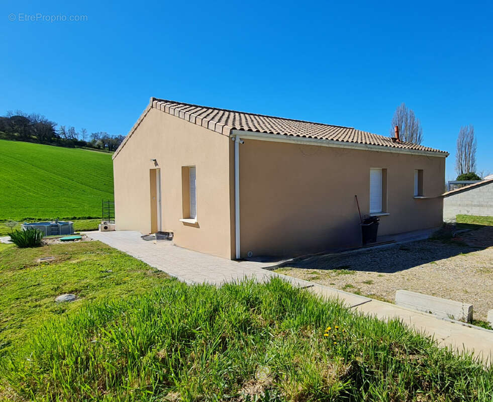 Maison à LAGARRIGUE