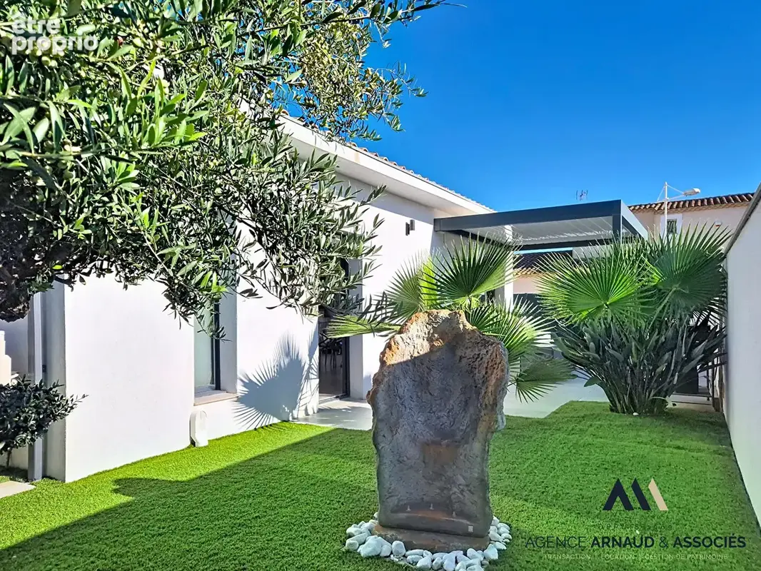 Saint-cyr-sur-mer - superbe maison contemporaine de plain-pied de 132 m² avec piscine - photo 16