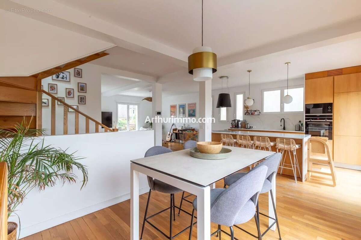 Maison à SUCY-EN-BRIE