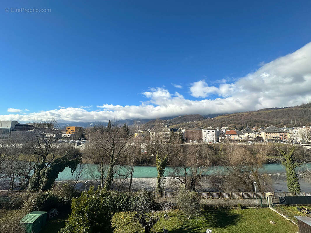 Appartement à ALBERTVILLE