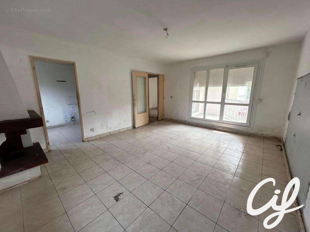 Appartement T3 NANTES Pont du Cens - 71.18 m2  186 500 Euros - photo 2