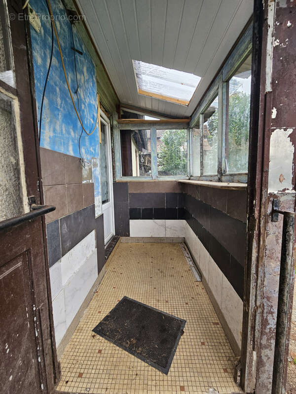 Maison à LA JONCHERE-SAINT-MAURICE