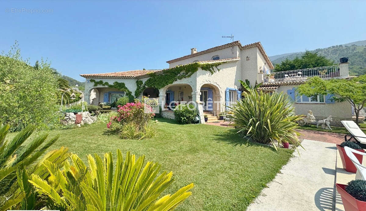 Maison à LEVENS
