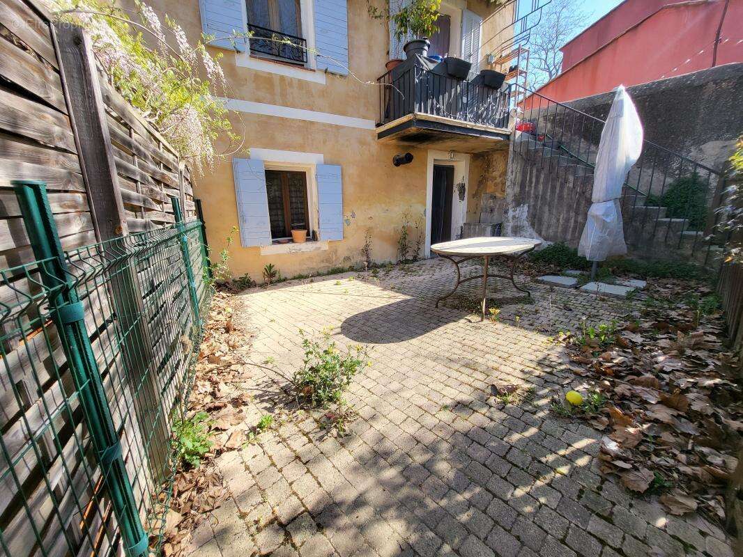 Appartement à LAMBESC