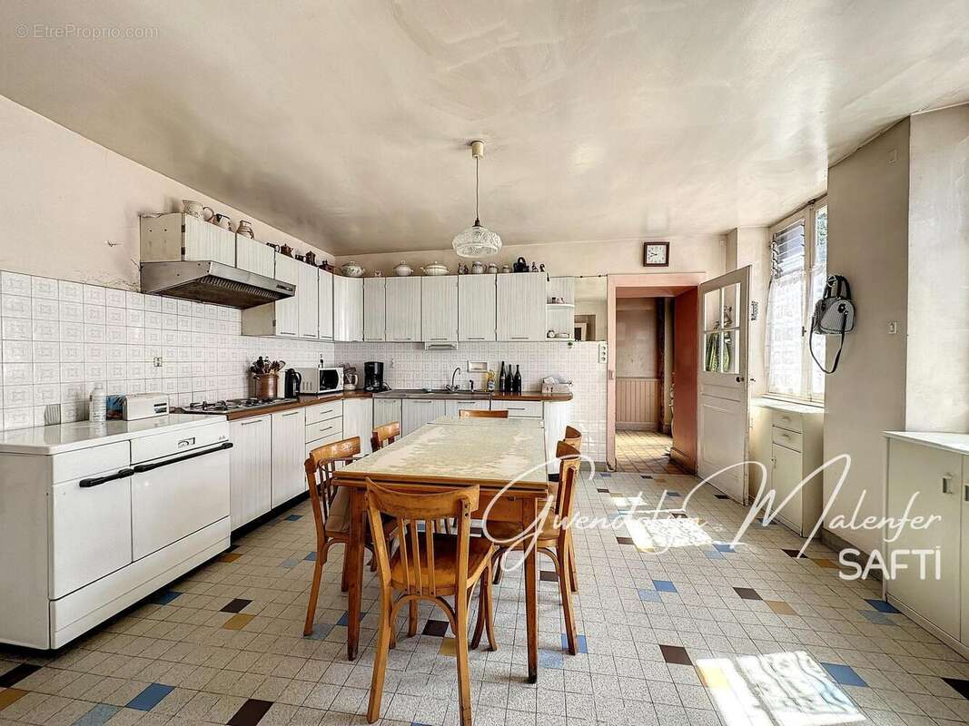 Maison 163 m² à Cramans  - photo 6