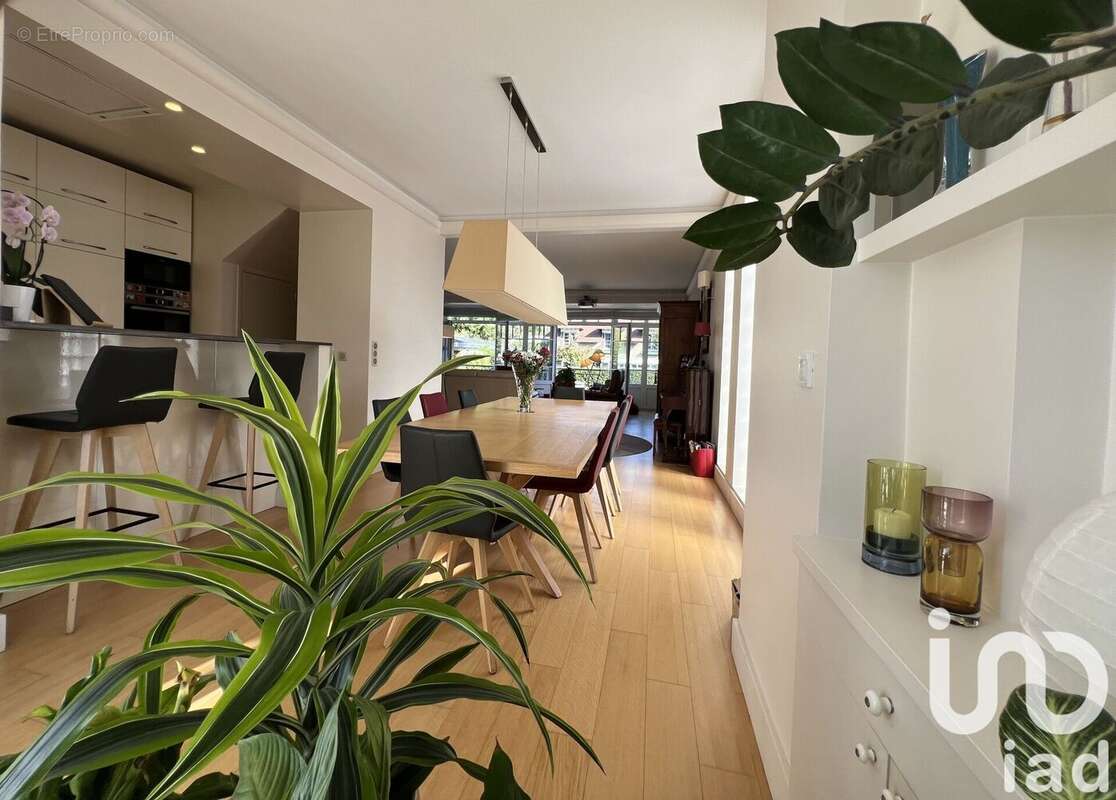 Photo 4 - Maison à MARNES-LA-COQUETTE