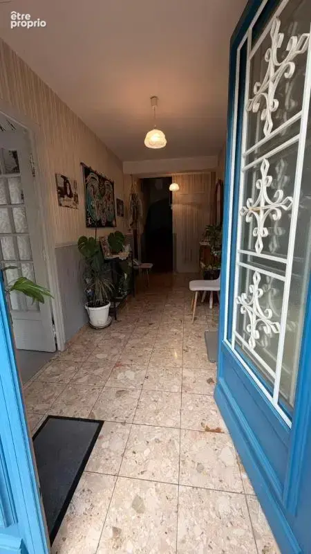 Emplacement de 1er choix pour cette maison de ville - photo 2