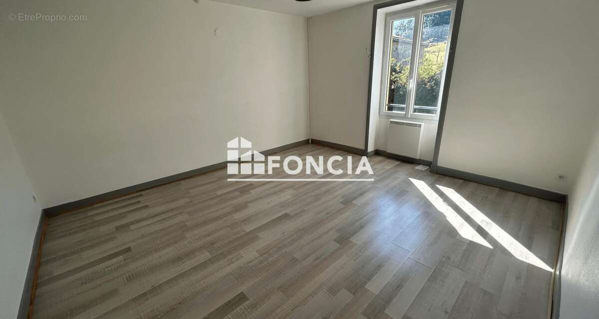 Maison en pierre – 99 m² – 3 chambres – Saint-Alban-les-Eaux - photo 7