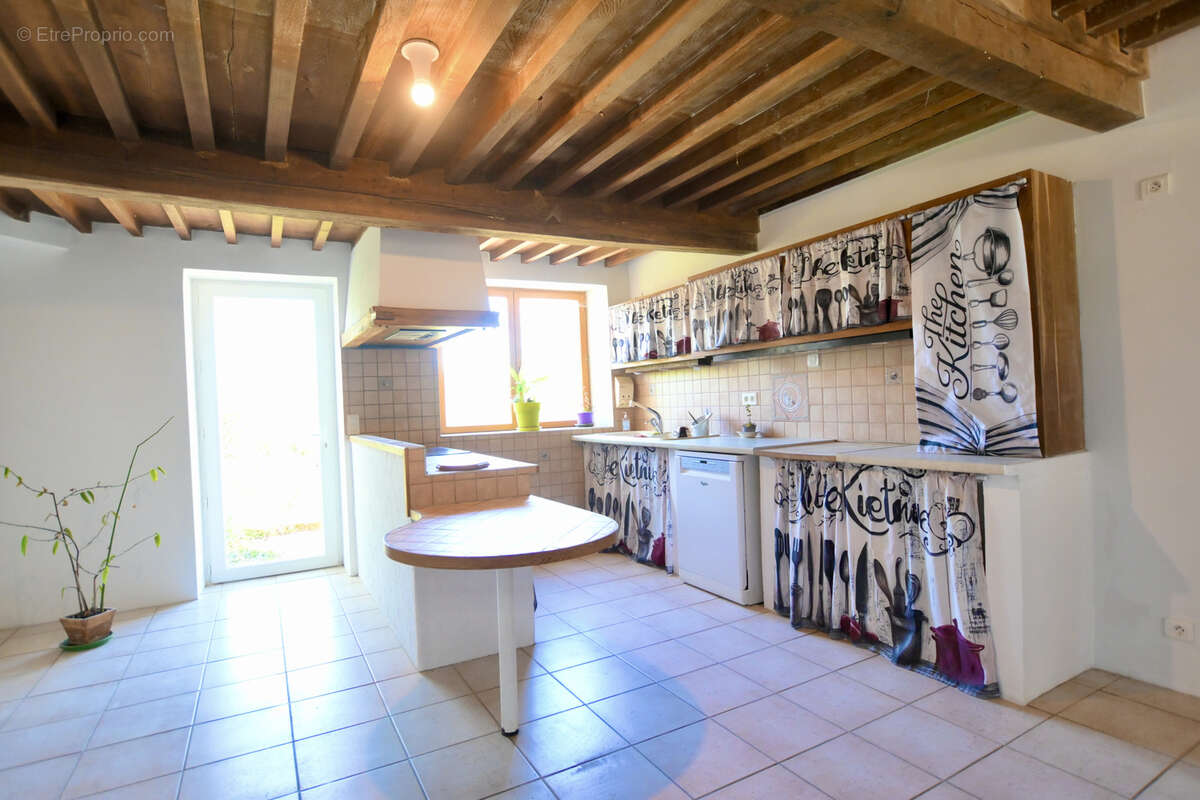 Maison à SAINT-GERMAIN-DES-CHAMPS