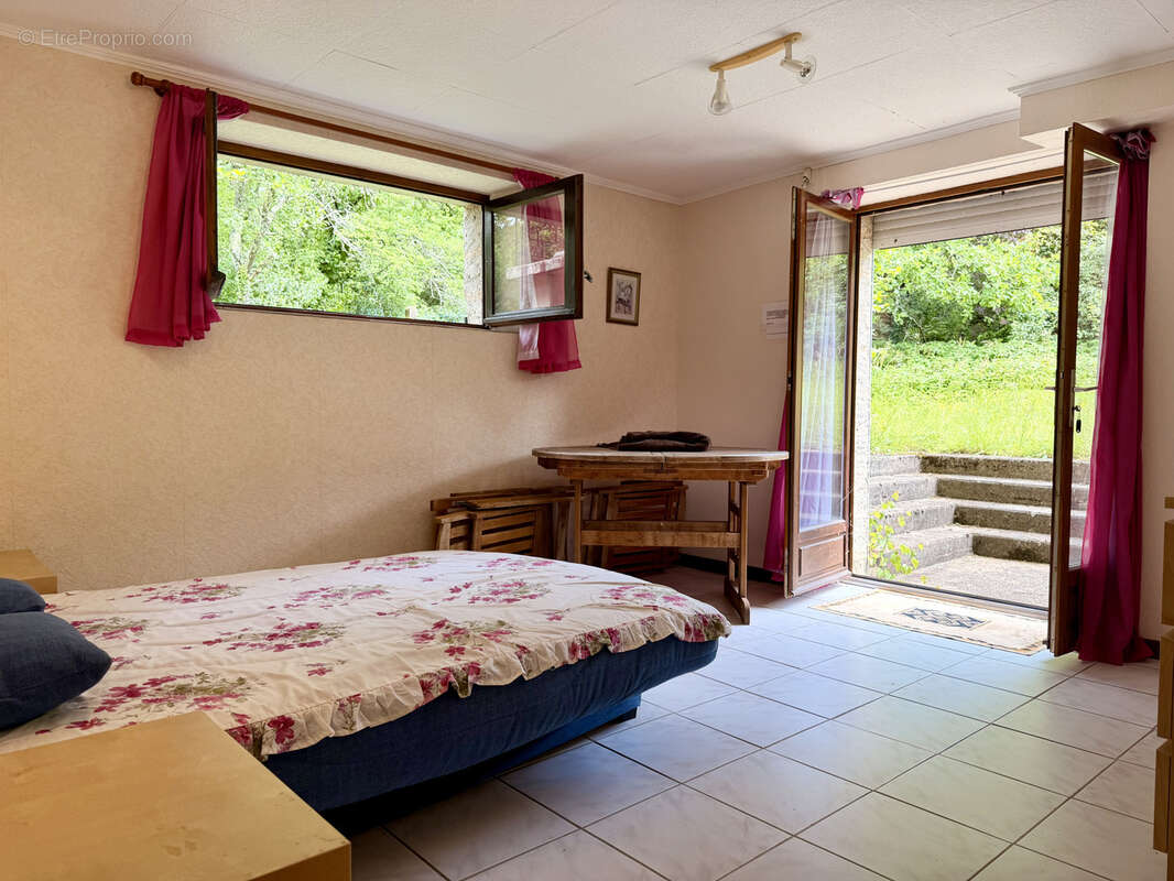 Maison à SALVAGNAC-CAJARC