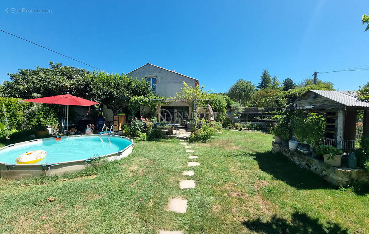 Maison à CADENET