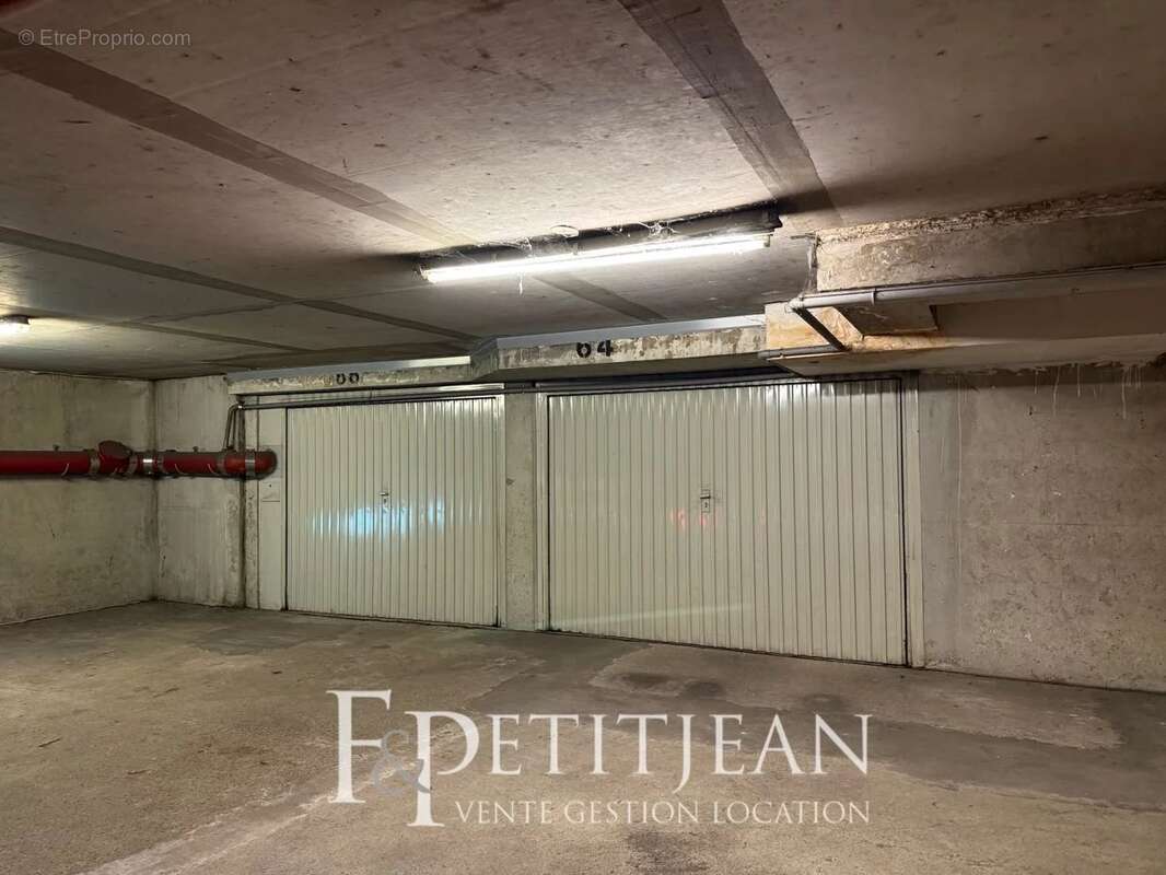 Appartement à SURESNES