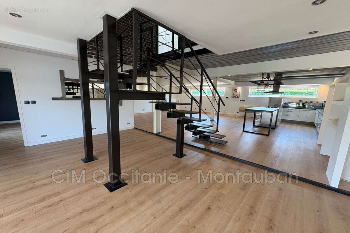 Maison 300 m² à Montauban  - photo 6