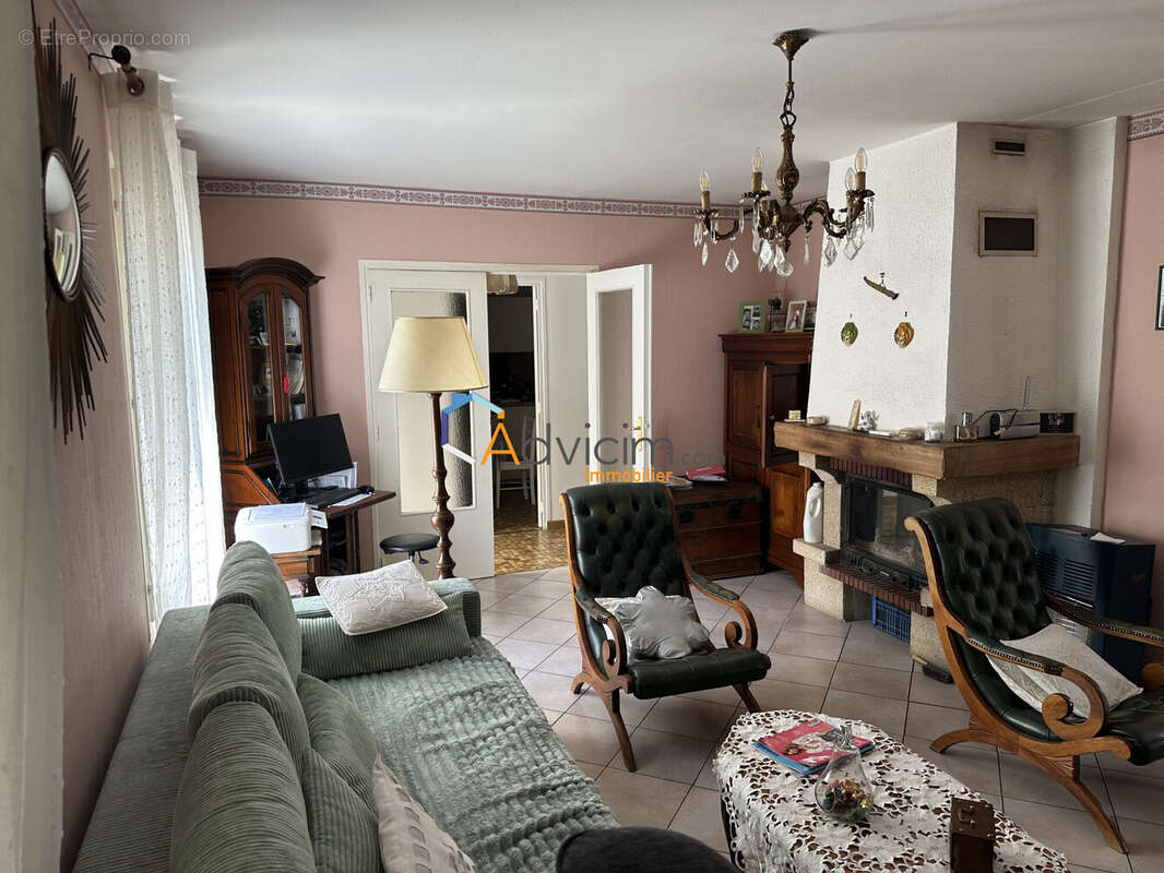 Maison 91 m² à Courtenay  - photo 3