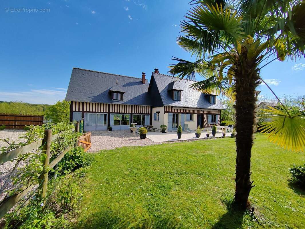 Maison à PONT-L'EVEQUE