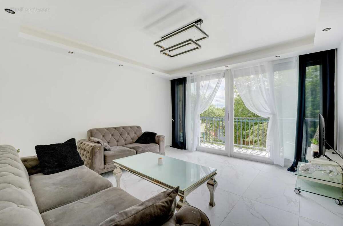 Appartement à BRON