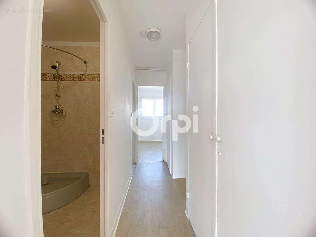 Appartement traversant avec vue mer et balcon à vendre - photo 20