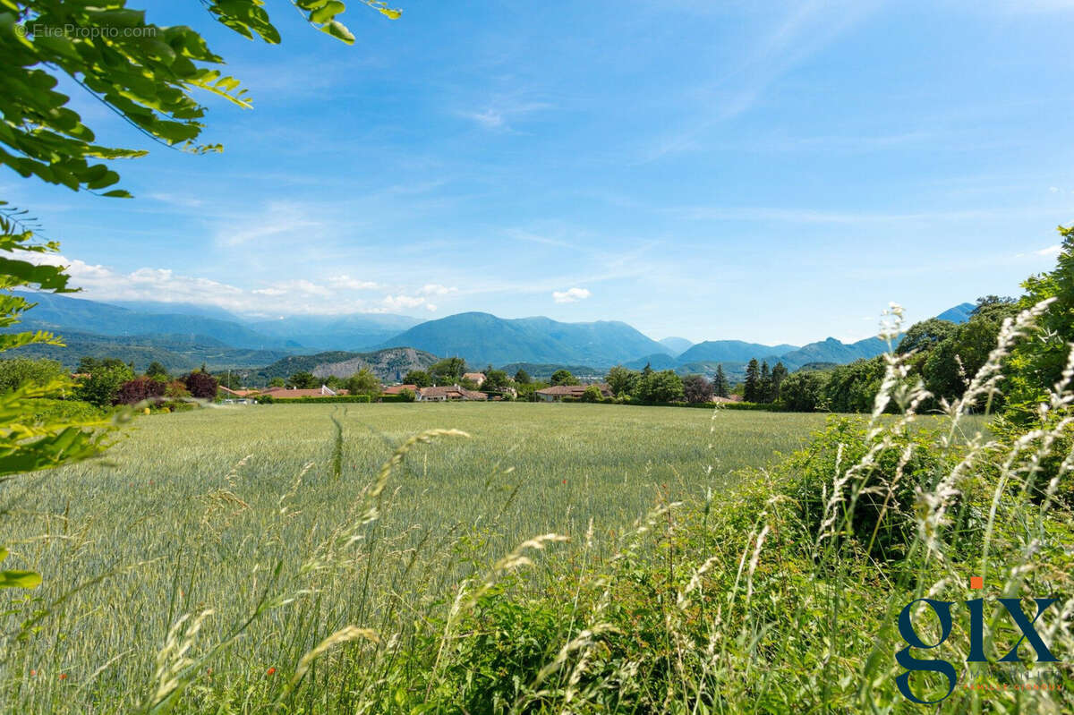 Appartement à CLAIX