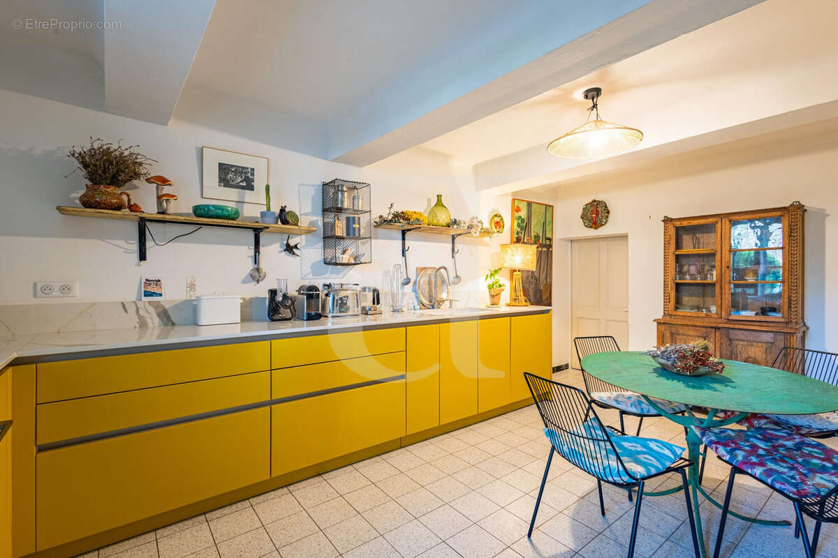 Maison à CABRIERES-D'AVIGNON
