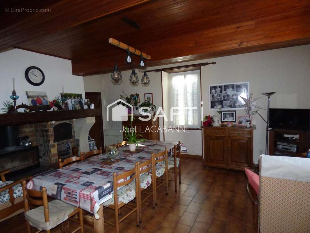 Maison 250 m² à Castelnau-Riviere-Basse  - photo 6